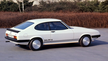 Ford Capri Studie und Entwurf von 1976
        Ford Capri study and design from 1976